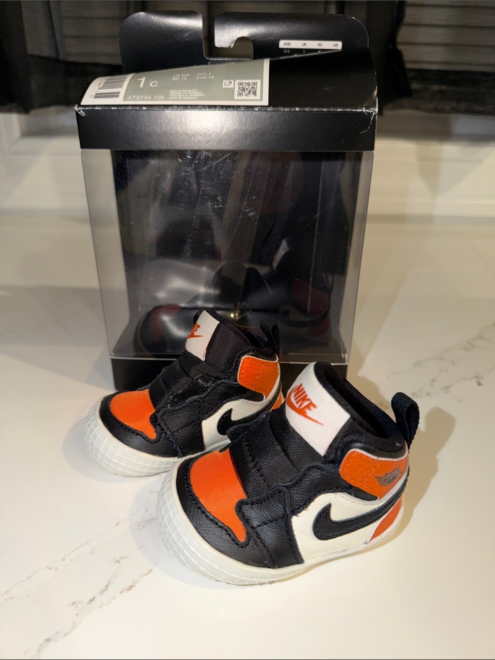 Brand New Infant NIKE Crib Bootie Sneakers Size 1C . Comes With Original Box
